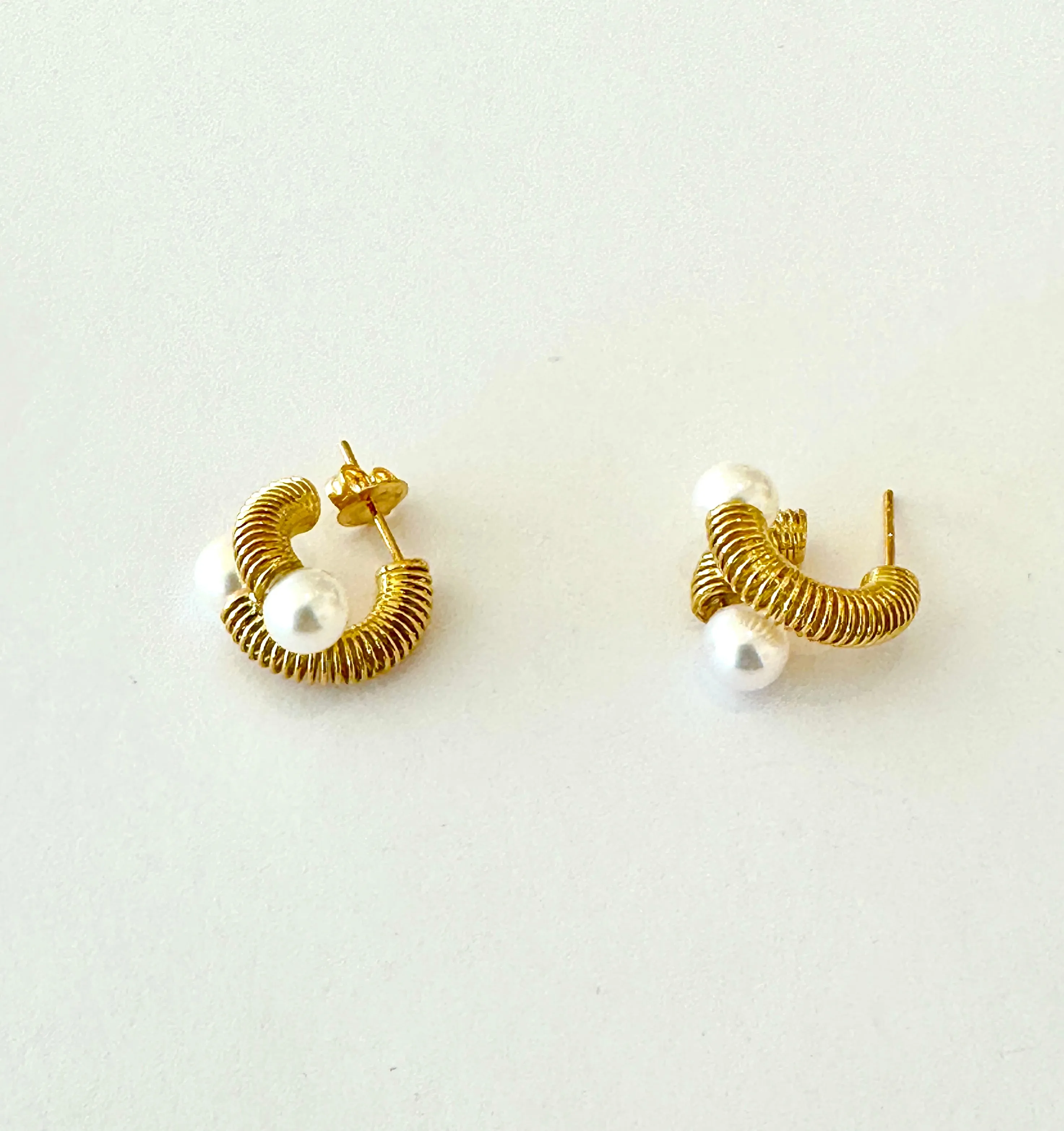 18K Yellow Gold Double-pearl Earrings