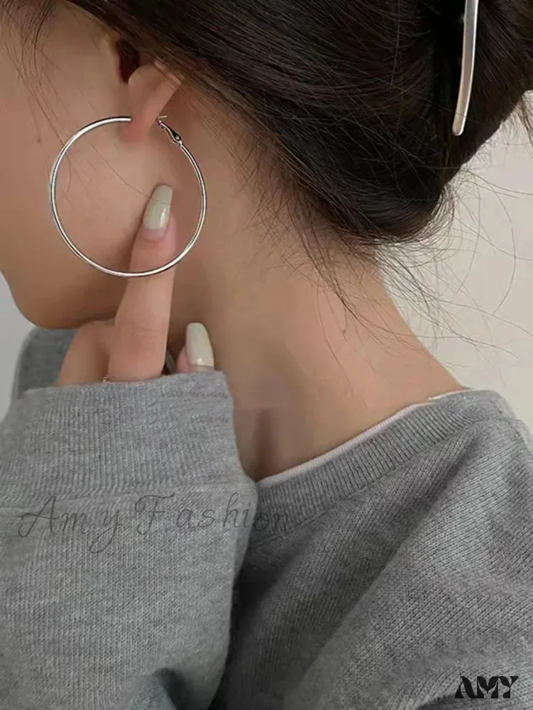 Amy Fashion - Minimalist Hoop Earrings