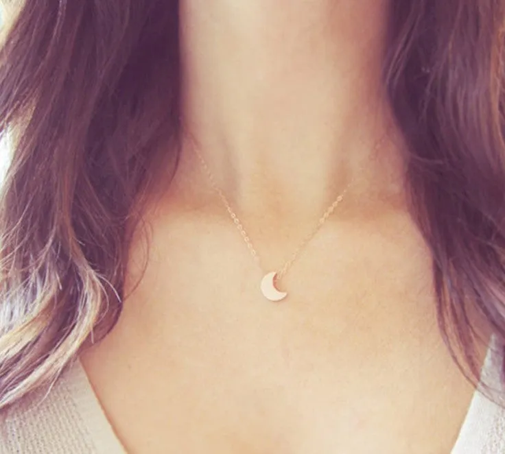 Fashionable Simple Thicken Moon Pendant Necklace