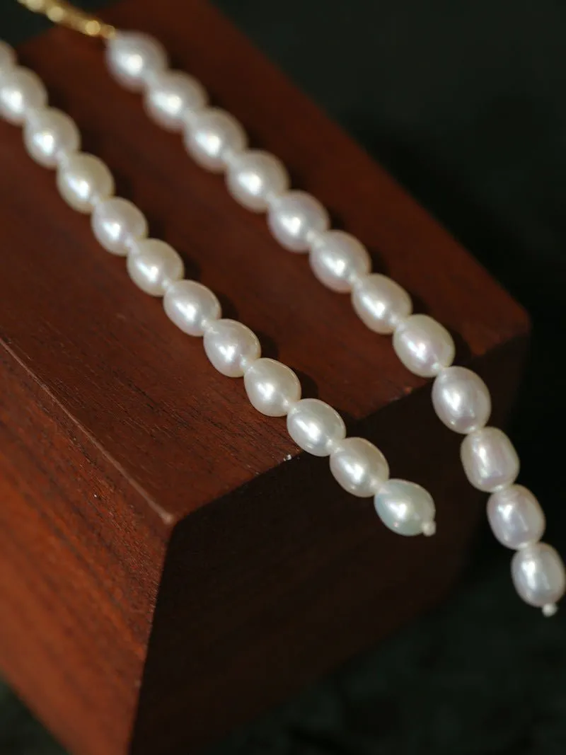 Minimalist Elegant Long Pearl Earrings