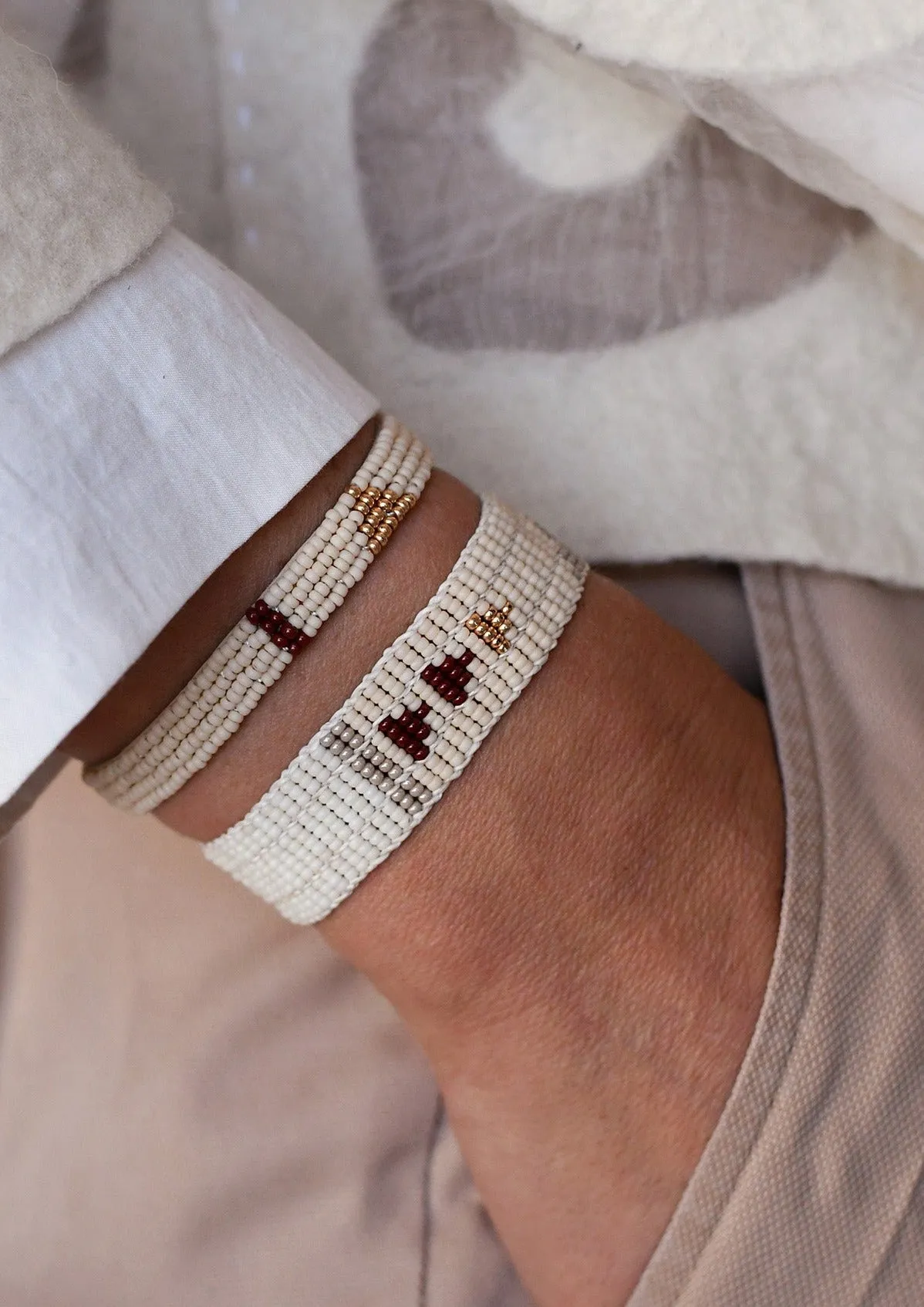 Narrow Pembetatu Warrior Bracelet - PINK/OFF WHITE/BURGUNDY