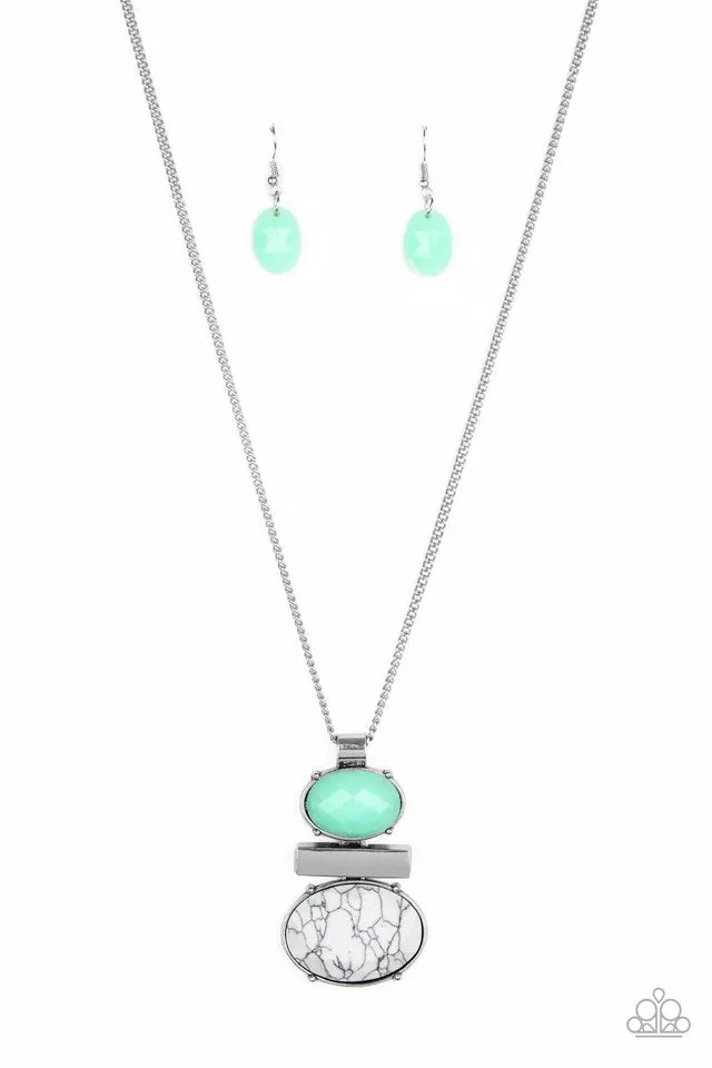 Paparazzi Necklace ~ Finding Balance - Green