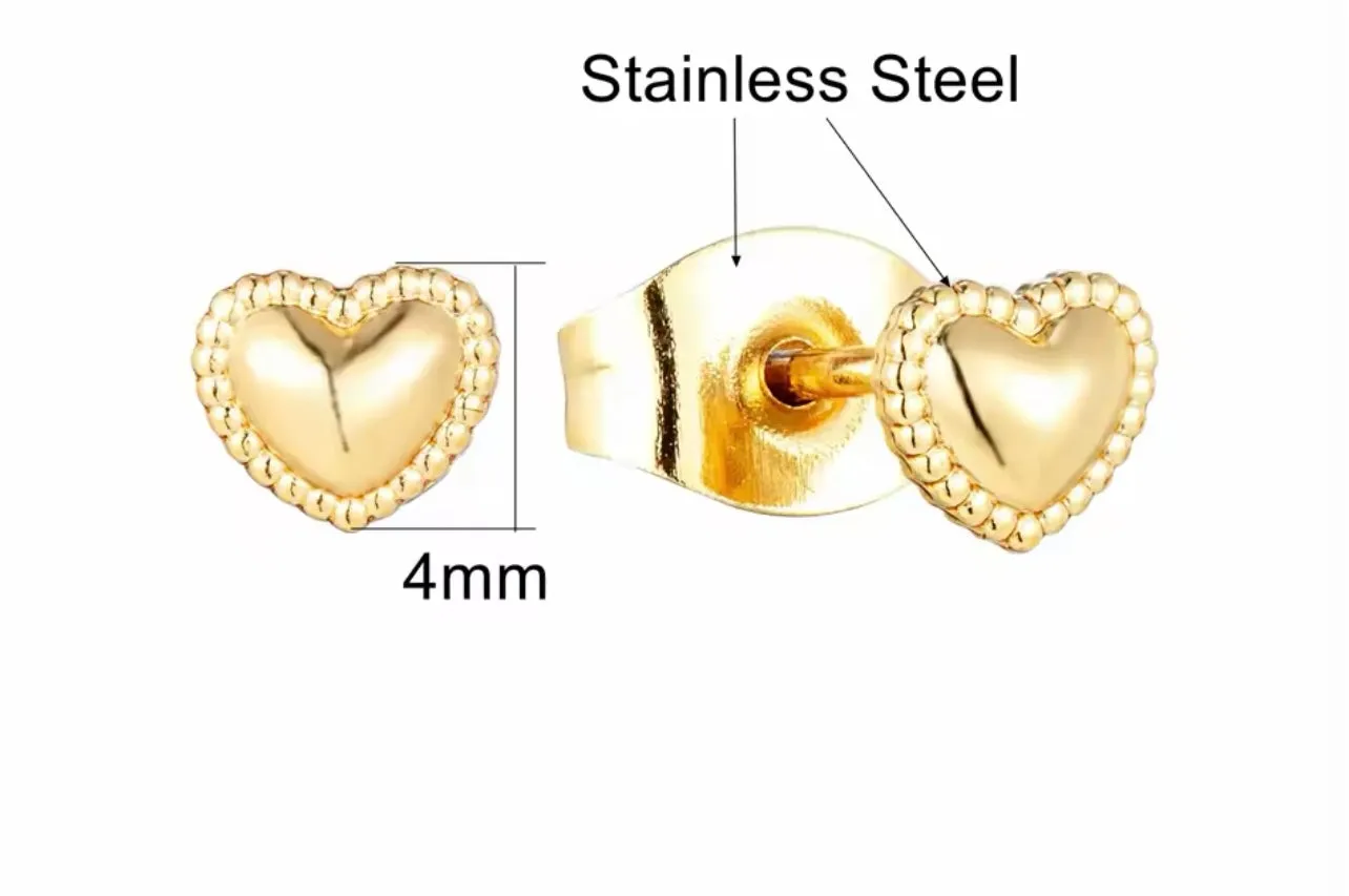 Scollop Heart Studs