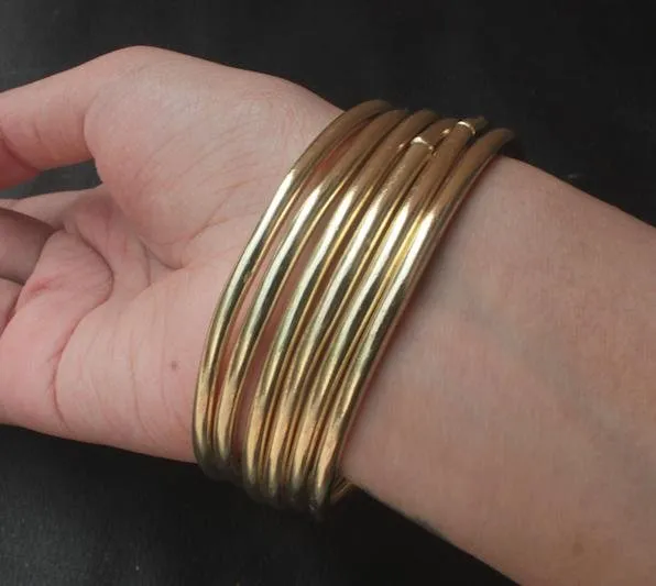 Set of 6 Plain Classic Brass Bangles | Artisanal Jewelery