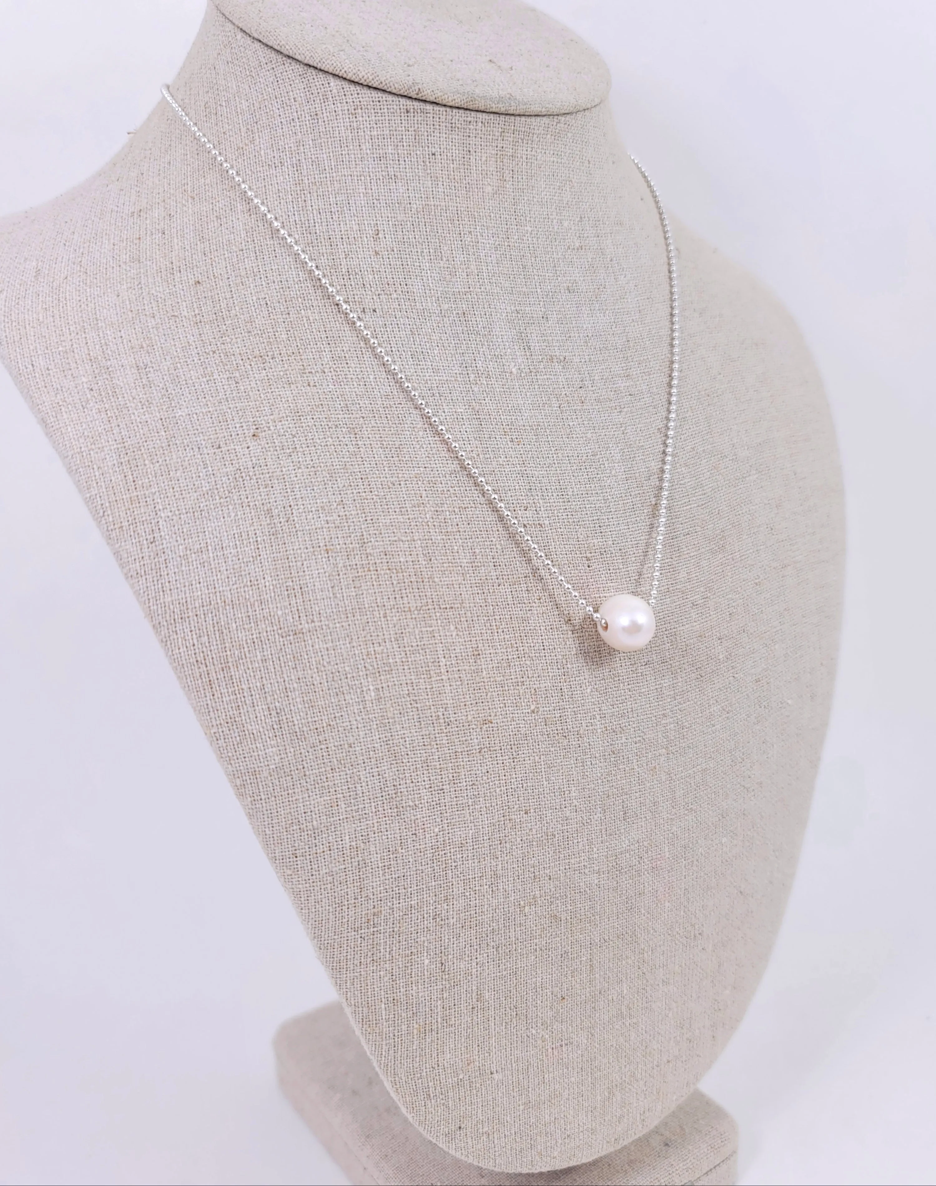 Simple Silver Pearl Necklace