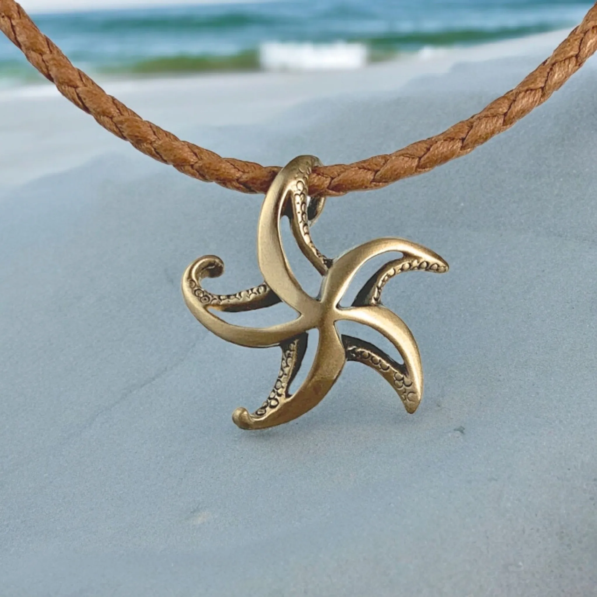 Starfish Necklace for Women Bronze- Sea Star Pendant, Starfish Necklace Charms, Beachy Necklaces, Sea Life Necklace, Starfish Gift