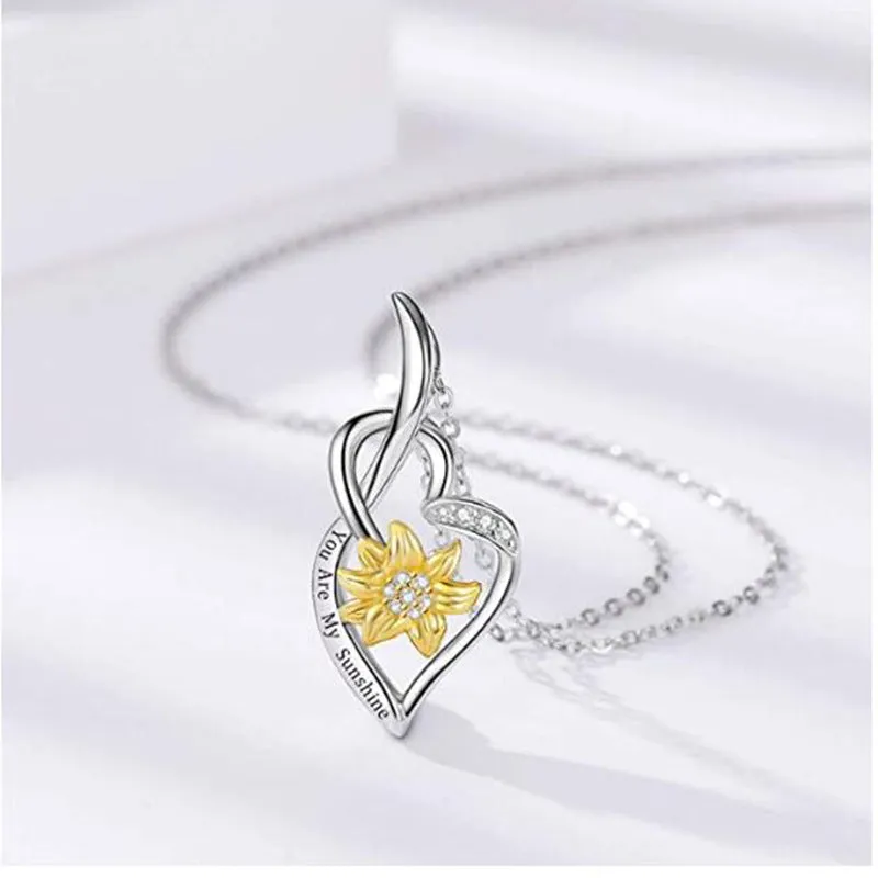 Sunshine Sunflower Pendant necklaces Simple and Elegant Silver Alloy Flower pendant