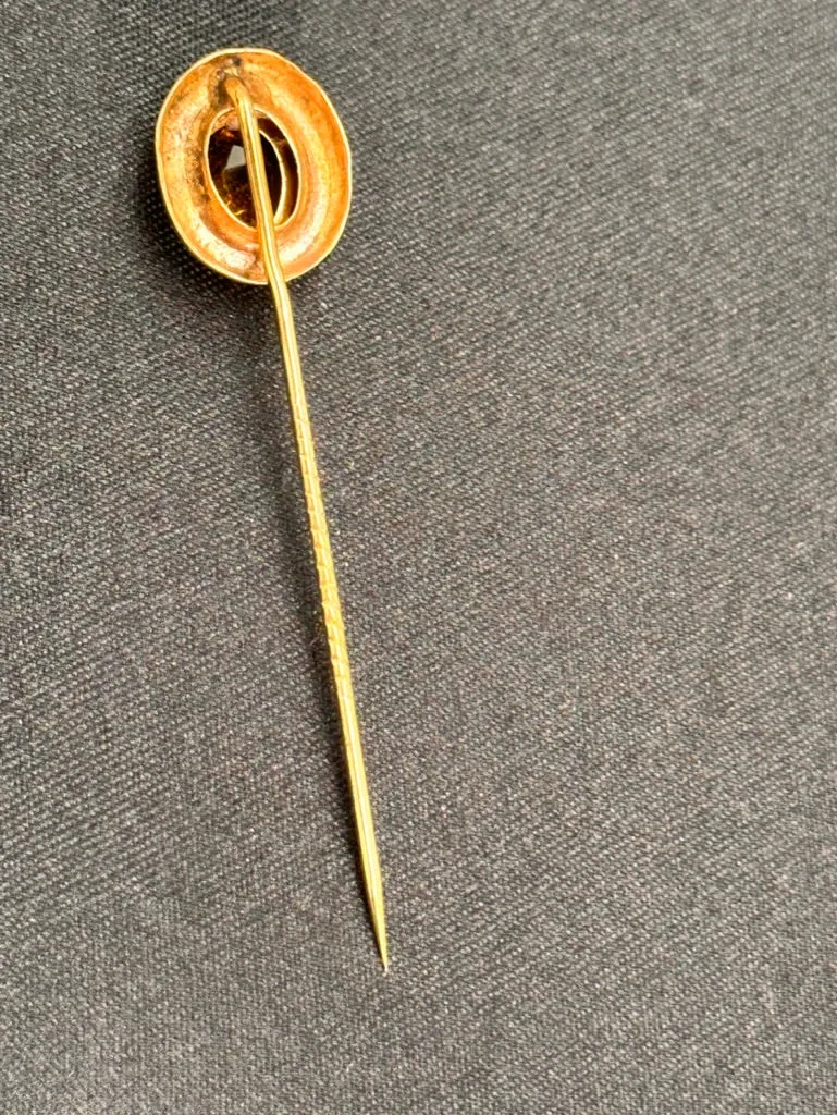 Vintage 9ct Yellow Gold Citrine Pin – A Nostalgic Treasure