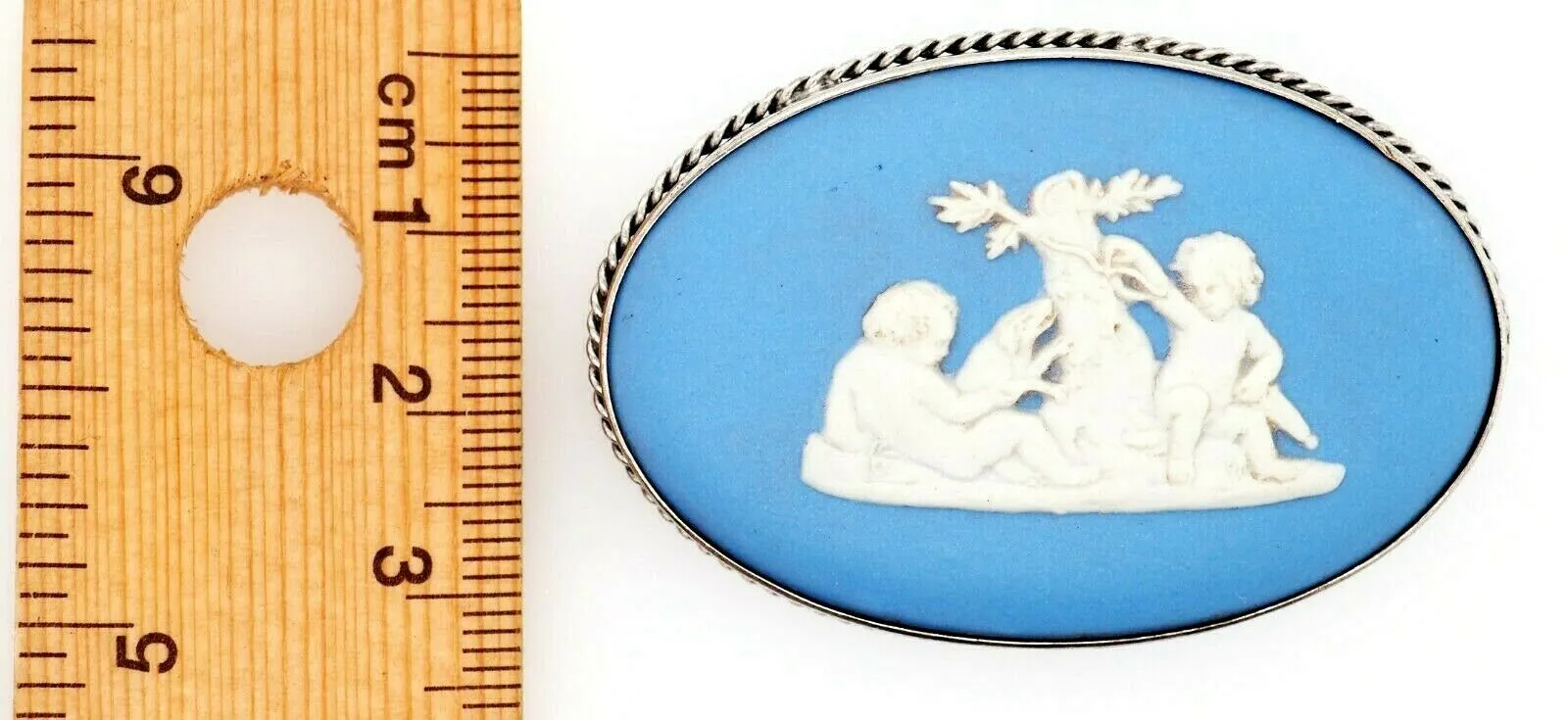 Wedgwood Sterling Silver Vintage Brooch - Made in England